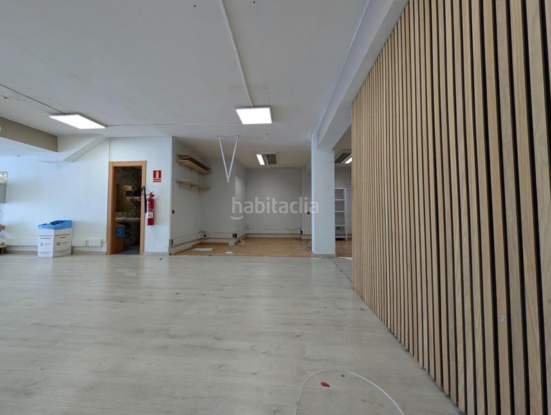 Foto 16838adc-a008-4bc4-a0fa-0ad624e7630d. Local comercial en mare de deu del coll 70 muy versátil y en perfecto estado de conservación en Barcelona