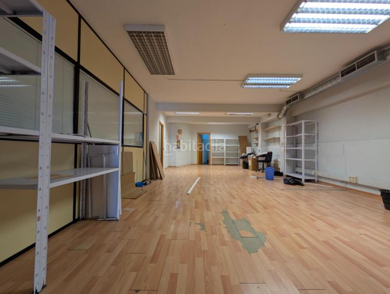 Foto 4c863c9f-f449-4ae4-9d70-ca77c43cb5ab. Local comercial en mare de deu del coll 70 muy versátil y en perfecto estado de conservación en Barcelona