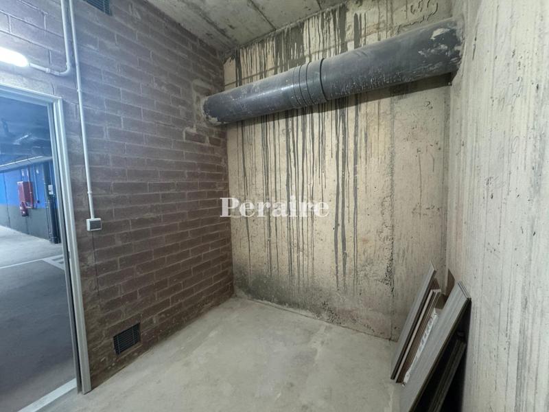 Foto 2447a064-9511-4f69-8488-1b052e6acd8c. Miete etagenwohnung mit heizung parking pool in Eixample Sabadell