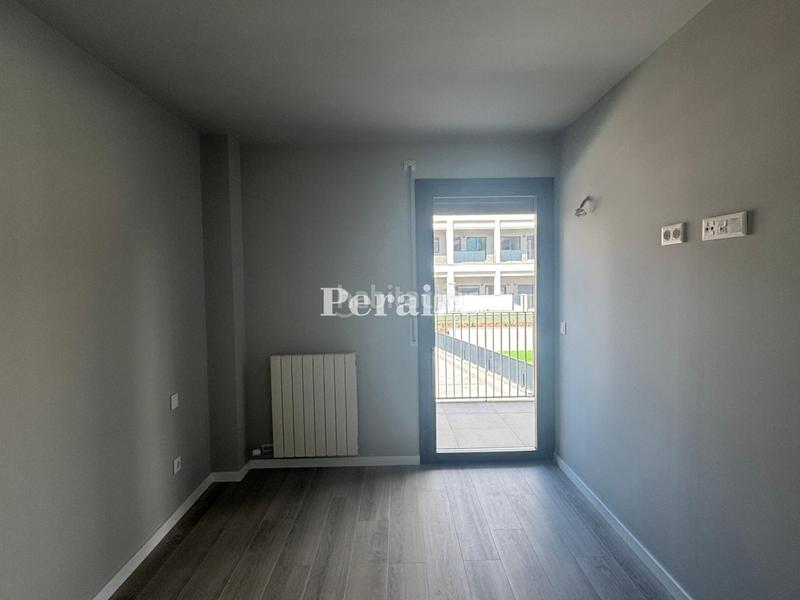 Foto b5340f91-f6c6-44f5-bdd5-6cbddaf59095. Miete etagenwohnung mit heizung parking pool in Eixample Sabadell