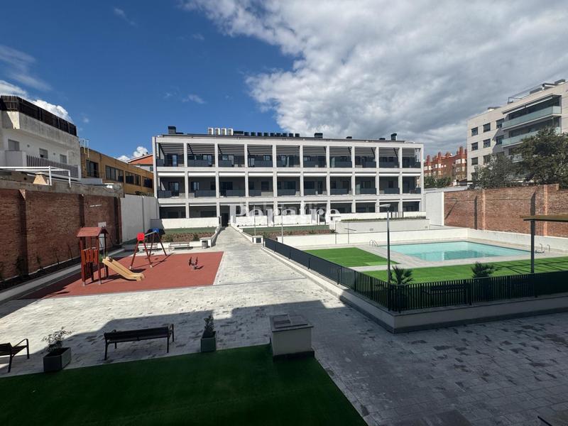 Foto b6eb4948-dad4-4980-91de-a3b9e66dd9fb. Miete etagenwohnung mit heizung parking pool in Eixample Sabadell