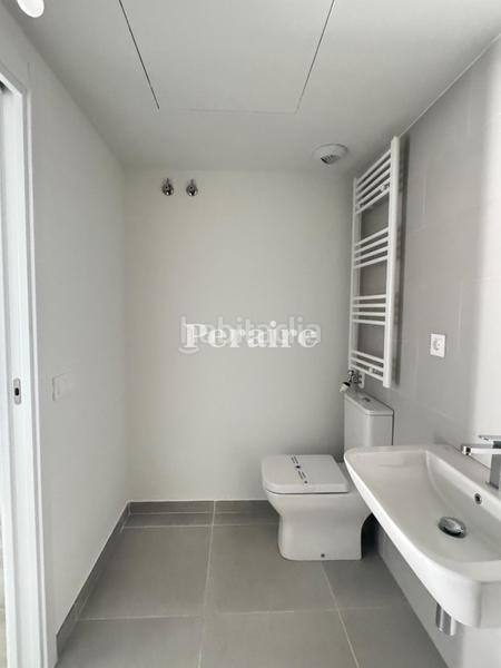 Foto e8e97d2a-342f-46ab-9874-fc19aa1fe4a9. Miete etagenwohnung mit heizung parking pool in Eixample Sabadell