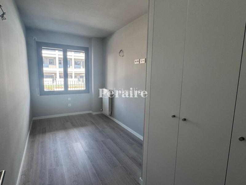 Foto c3c5b816-29b1-4c4f-aad8-b5c9f9b8289e. Rent flat with heating parking pool in Eixample Sabadell