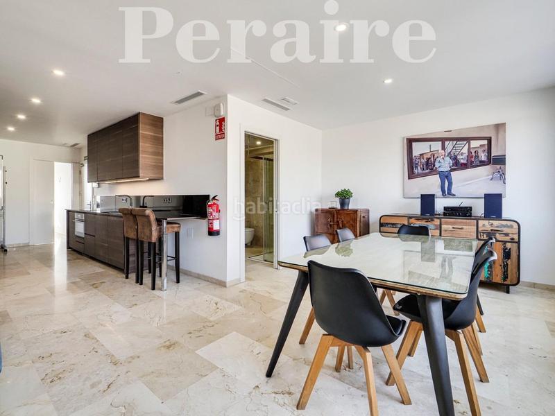 Foto 600b2a36-b4c4-4305-9704-05bbef72c69b. Alquiler oficina salas privadas en el 22 en Poblenou Barcelona