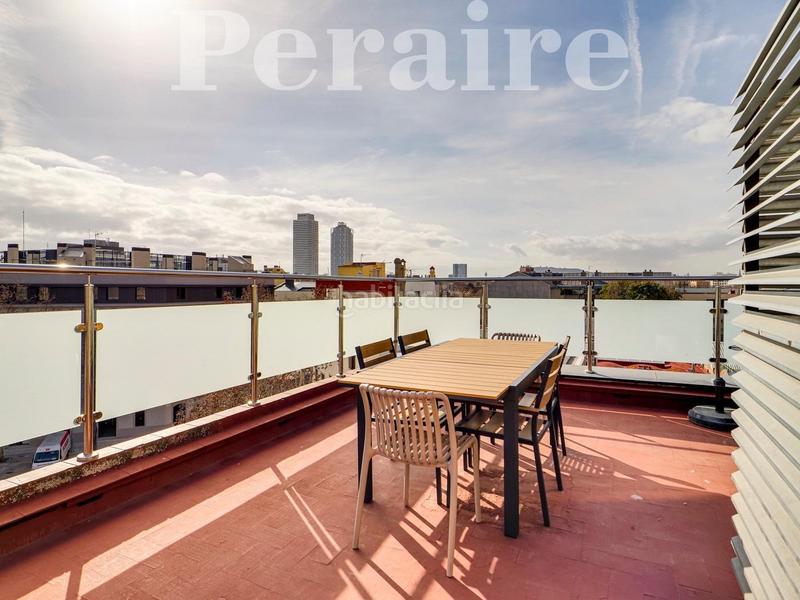 Foto 67f36727-6874-4cc3-9e2d-f936cfa5f0da. Alquiler oficina salas privadas en el 22 en Poblenou Barcelona