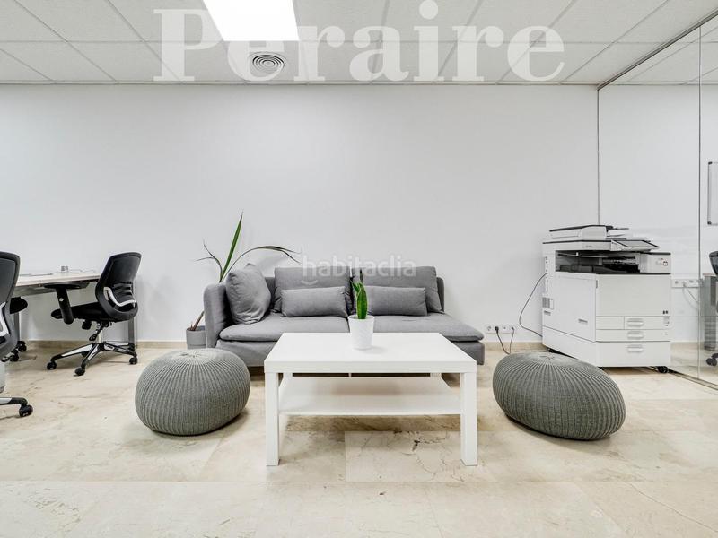 Foto d9ca21a6-35e9-4752-b354-173deaa570e5. Alquiler oficina salas privadas en el 22 en Poblenou Barcelona