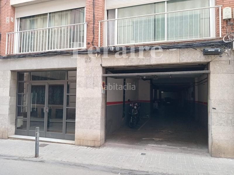 Foto 6c053f92-979b-4949-9402-8ba16b07c397. Alquiler parking moto en berlines 23 muy cómoda! en Barcelona