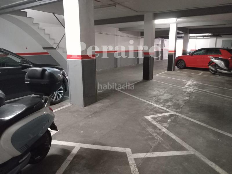 Foto f7a61c16-96bf-400f-9dc7-f0e84d41731e. Alquiler parking moto en berlines 23 muy cómoda! en Barcelona