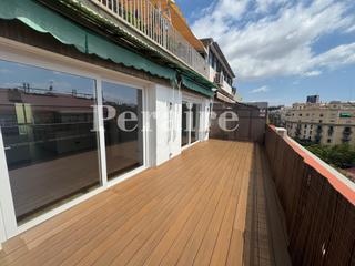 Àtic a Calle londres 65. Reformado con terraza de 26 m2