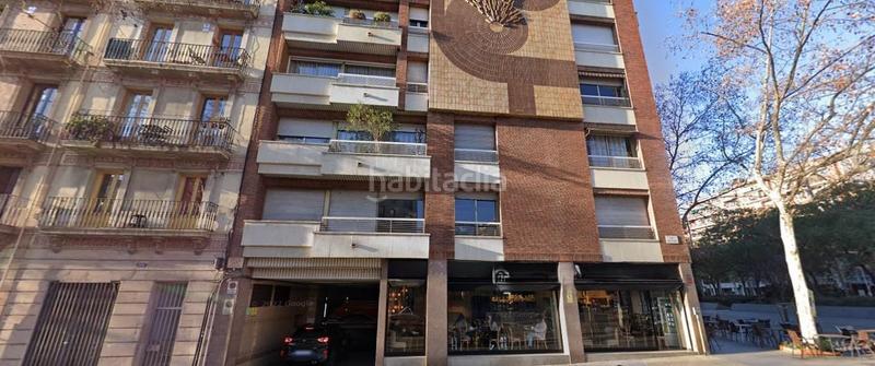 Foto 5dd05989-1434-4bd7-b7d8-8aabab92780c. Alquiler parking coche en avenida roma 120 grandes plazas! en Barcelona