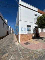 Casa  Calle martin salazar. Casa en venta  recién reformada, luminosa y lista para entrar a