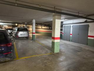Affitto Posto auto  Carrer d'espronceda. Amplia plaza de aparcamiento en calle espronceda con excelente c