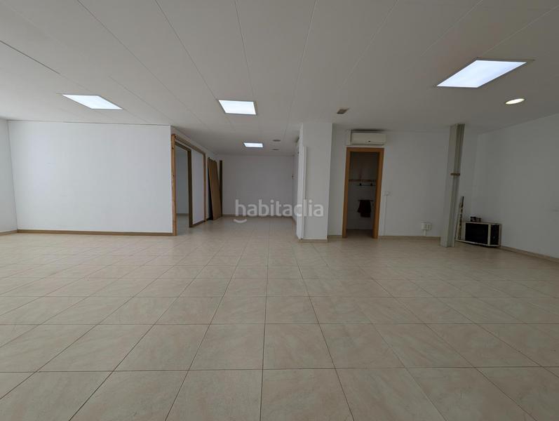 Foto 695e81d0-ca1e-437a-8ea7-5339644eedb4. Alquiler local comercial diàfano, luminoso y con posibilidad de dividir salas en Mataró