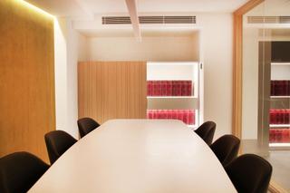 Rent Office space in Francesc macià 35. Alquiler de oficina en rambla ferran despacho para compartir gas