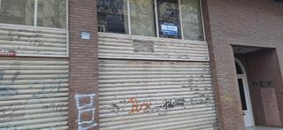 Rent Business premise in Del riu ebre 5. Local diáfano, exterior, de 350 m, con acceso desde la calzada.