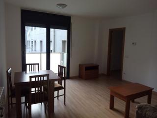 Lloguer Pis a Mestre emili pujol 15. Piso de 2 habitaciones completo y céntrico