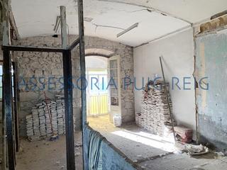Flat  Orient. Piso a reformar en puigreig