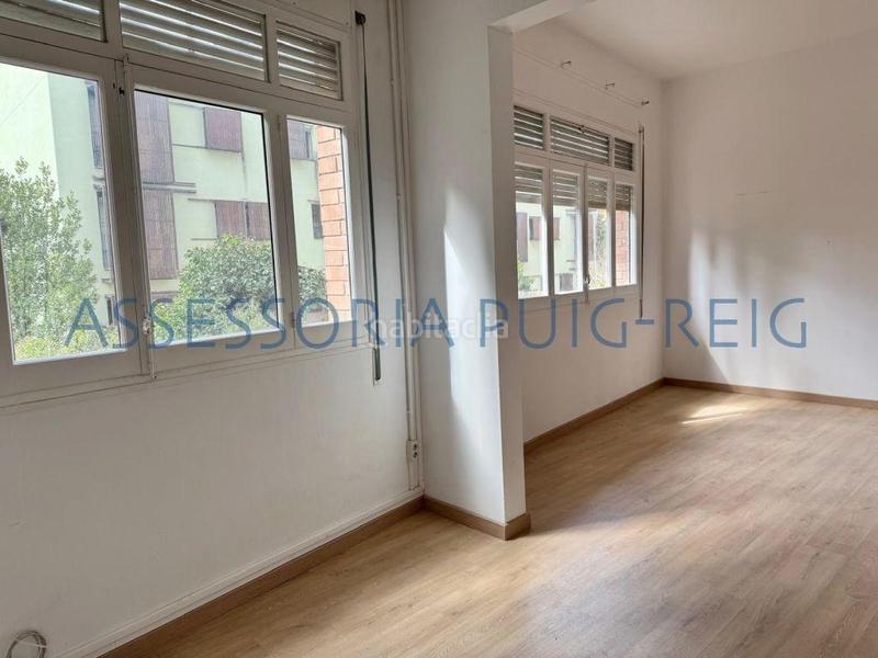 Foto 47c6ce80-22d6-4e0b-89d4-9f4f699089b4. Lloguer local comercial a Poble Nou Manresa