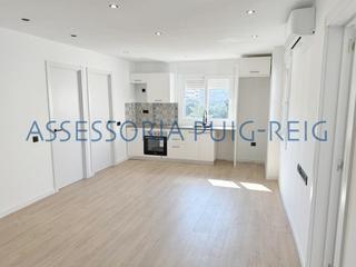 Flat in De delfina bonet 11. Piso reformado en el centro de navs