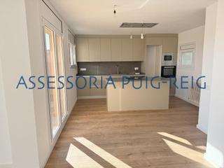 Flat in Escodines. Piso tico reformado con gran terraza y vistas en manresa