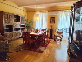 Rent Flat in Casserres. Amplio y elegante piso de 3 habitaciones con balcón en el centro