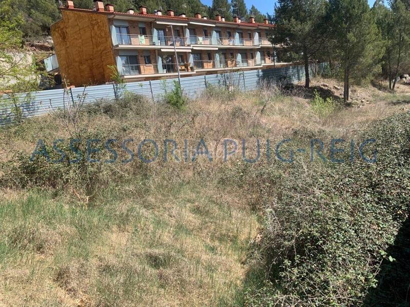 Foto 8b9c3566-cb0a-4324-8650-f71ffca59a24. Terreny residencial a Navàs