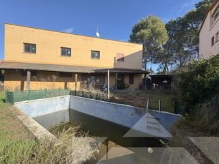 Chalet à Navarcles. Chalet con jardín en navarcles barcelona