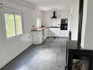 Etagenwohnung in Berga. Piso con gran potencial en santa eulàlia de berga