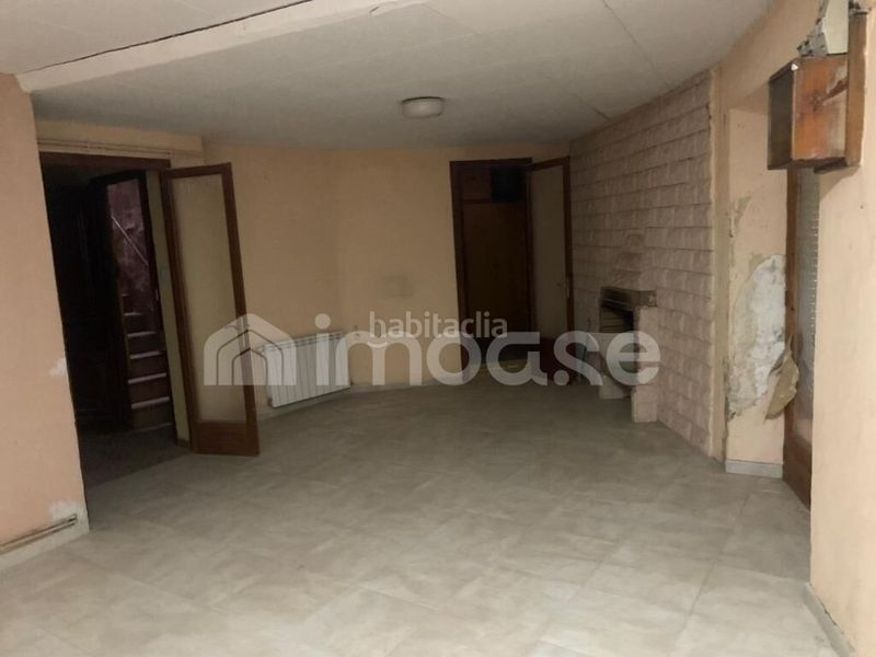 Foto e9557a6e-377d-4250-a676-eb14c724ee26. Casa amb aparcament a Sallent