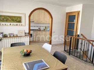 Duplex à Puig-reig. Dúplex con patio con plaza de aparcamiento y trastero en puigrei