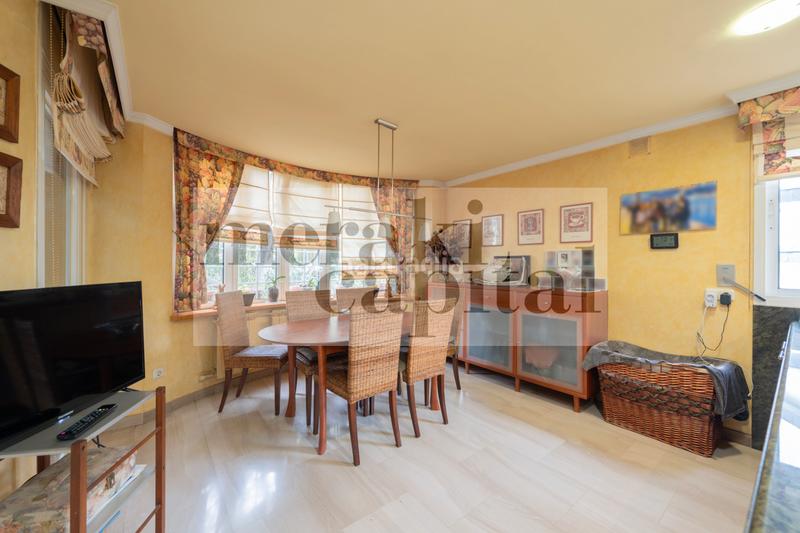 Foto 1835a073-0a49-4a72-b1dd-54ea536f2aa4. Casa a carrer de mozart 16 a Arxiu Sant Cugat del Vallès