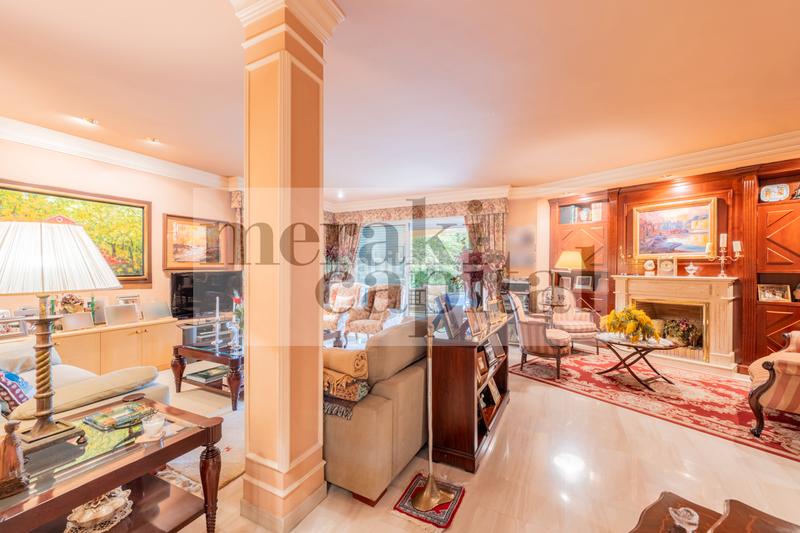 Foto 5c755b4e-a4eb-48d3-b51c-62be67f17457. Casa a carrer de mozart 16 a Arxiu Sant Cugat del Vallès