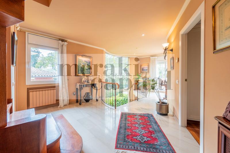 Foto b155997d-36a4-451f-96b0-6d0016cdf7d1. Casa a carrer de mozart 16 a Arxiu Sant Cugat del Vallès