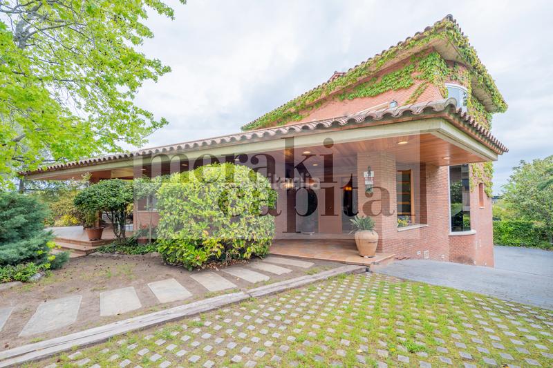 Foto d355af30-6f40-4997-a44b-634b6fb0e97e. Casa a carrer de mozart 16 a Arxiu Sant Cugat del Vallès