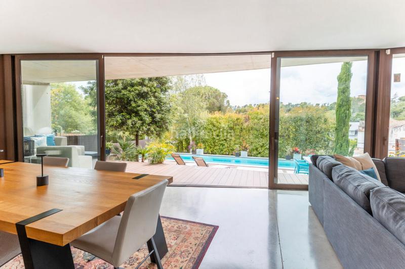 Foto c75c2581-b648-47da-b3f8-55943edbe55b. Casa amb xemeneia calefacció aparcament piscina a Sant Cugat del Vallès