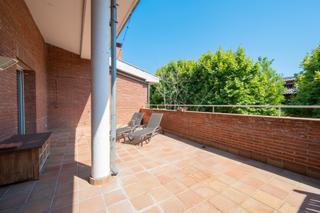 Doppelhaus  Camí de can minguet. Casa amb jardí a parc central, sant cugat