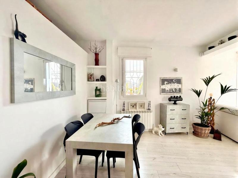 Foto 7a10deb3-f63a-4a1f-8123-d19ced946c94. Àtic a carrer d'homer 39 a Putget - Farró Barcelona