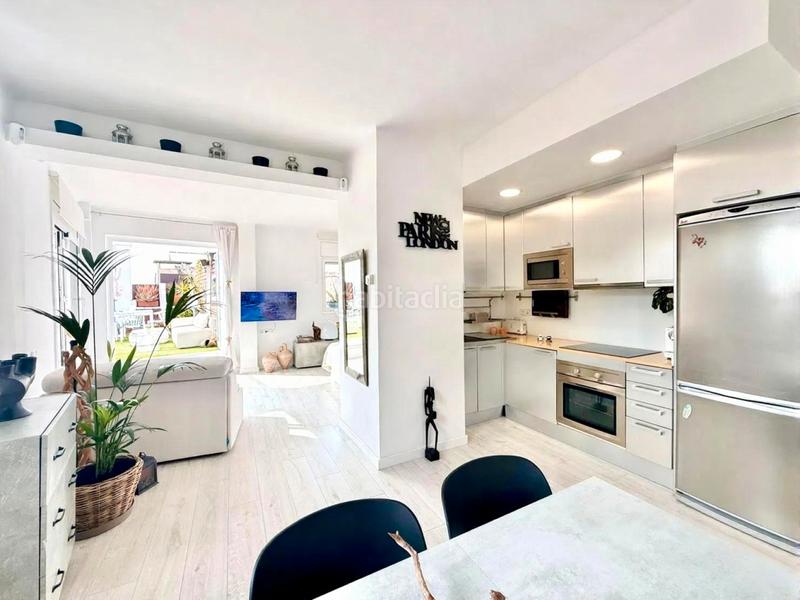 Foto ed5d1f32-7f36-4535-80f1-705319ae3772. Àtic a carrer d'homer 39 a Putget - Farró Barcelona