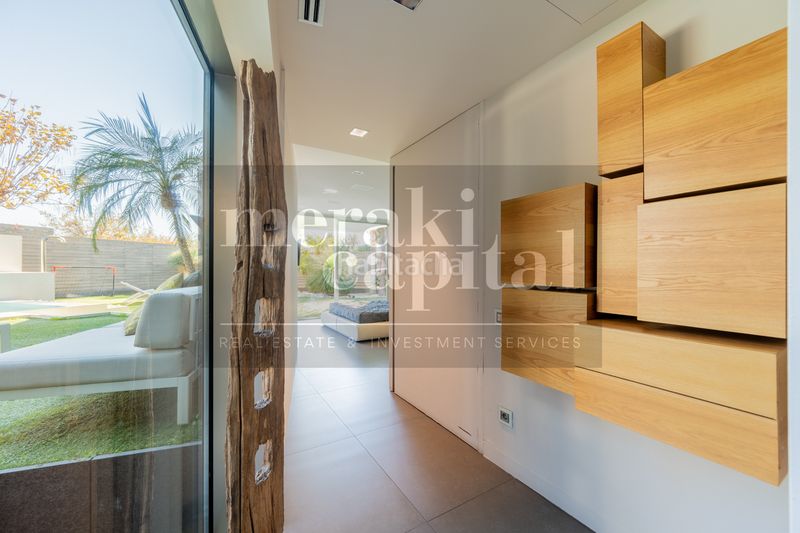 Foto b8fb1c7a-7ce1-4c7d-8cf5-27b0aae24a5c. Casa amb xemeneia calefacció aparcament piscina a Sant Cugat del Vallès