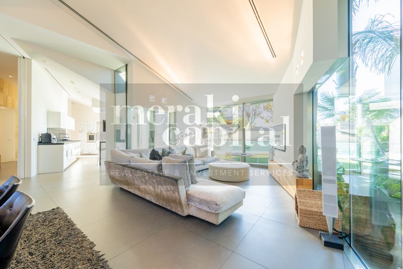 Foto c15e7b3f-42d3-4b17-8602-036e9c783f24. Casa amb xemeneia calefacció aparcament piscina a Sant Cugat del Vallès