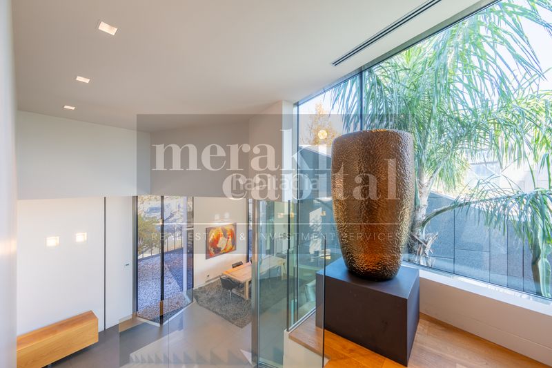 Foto d3047f1e-6895-40f0-8444-e7df93096a23. Casa amb xemeneia calefacció aparcament piscina a Sant Cugat del Vallès