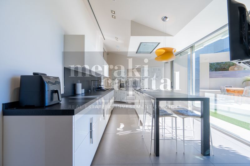Foto ec0825cc-f238-4941-b9aa-f5b58930b732. Casa amb xemeneia calefacció aparcament piscina a Sant Cugat del Vallès