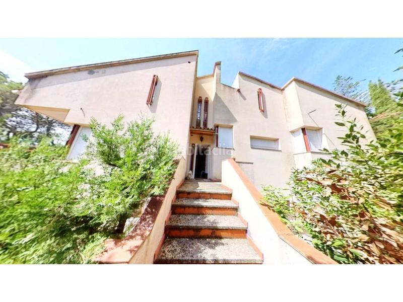 Foto c822b3d9-c7e3-4dc2-bf9e-09ac0a1e2b65. Chalet venta de torre en Matadepera