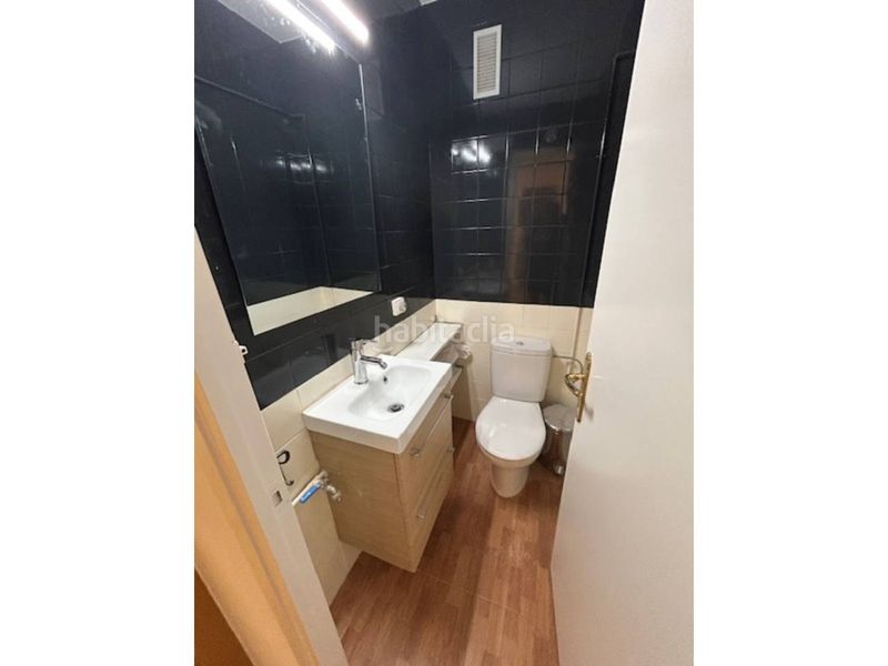 Foto 4c4a9a4d-54fc-4704-90e3-81dc913e1961. Local comercial a Ca n'Aurell Terrassa