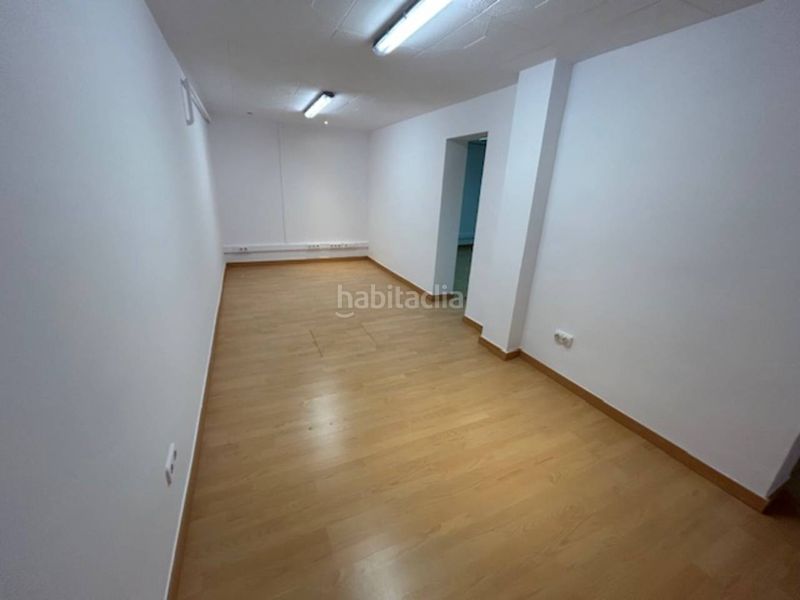 Foto b34b75c4-1715-4a91-a627-610a81c149cc. Local comercial a Ca n'Aurell Terrassa