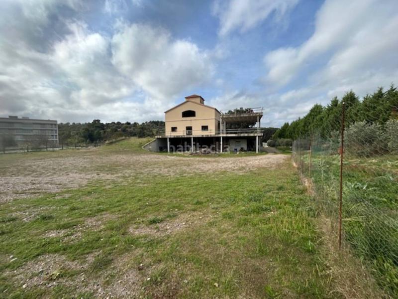 Foto 61aee29b-13fa-4e09-8798-7283cccf1ff8. Masía finca en venta en Poble Nou Terrassa