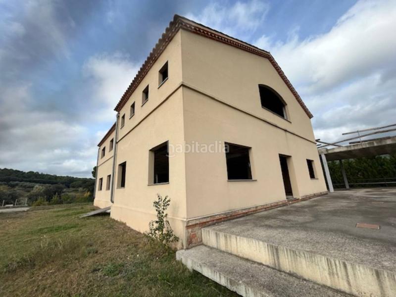Foto 6ced81f8-5711-4b96-8321-7e633a59c2b2. Masía finca en venta en Poble Nou Terrassa