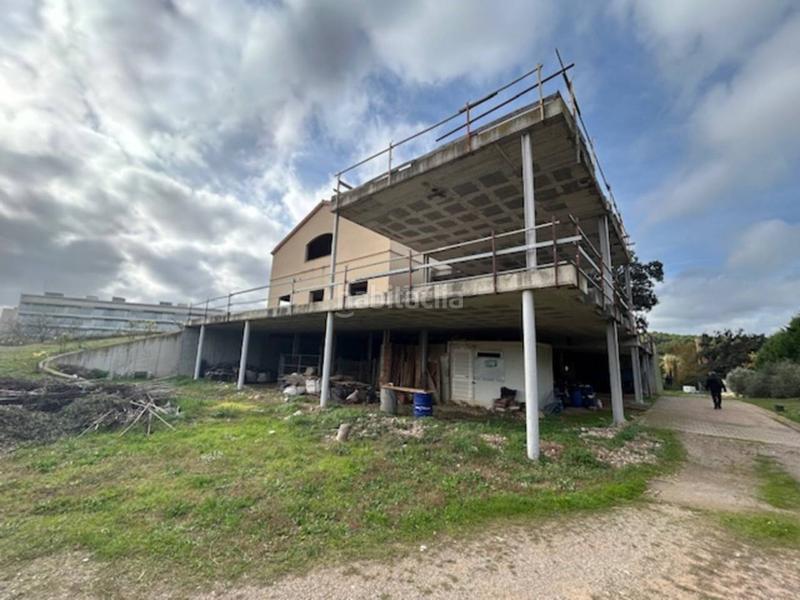 Foto c2a2ce4b-30f4-415c-8141-1da225d32ac7. Masía finca en venta en Poble Nou Terrassa