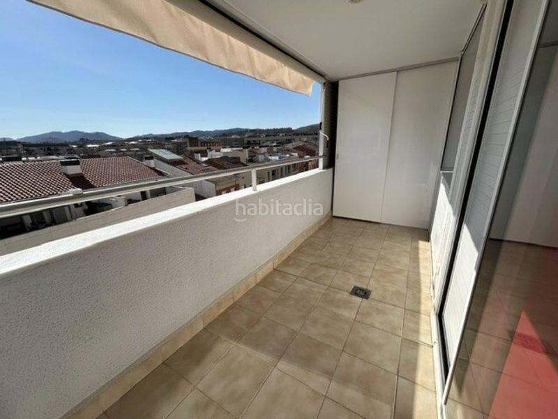 Foto 612aa4d2-80af-47fe-af52-da8780c0f997. Pis amb calefacció aparcament a Barri del Centre Terrassa