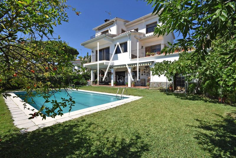 Foto 0a7d70dd-d738-4aeb-a55e-c9f1be9545cf. Casa amb calefacció aparcament piscina a Teià